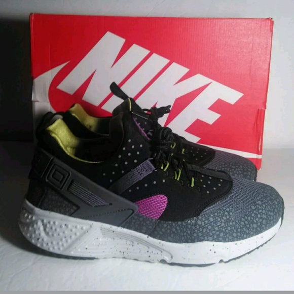 Nike Other - Nike Air Huarache Utility PRM Men Size 10.5